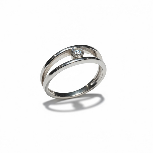 18ct White Gold Single Diamond Millennium Design Ring